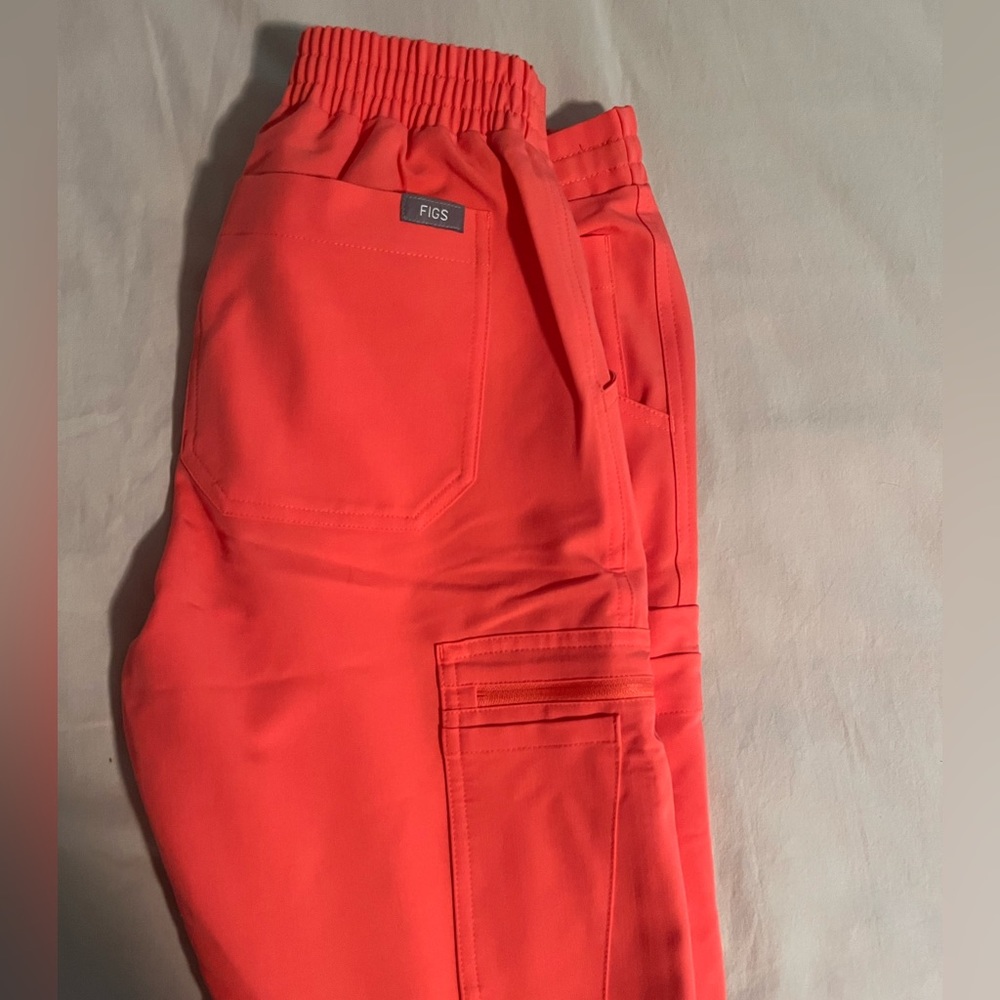 Women’s Hot Coral Yola skinny scrub pants -XXS tall
